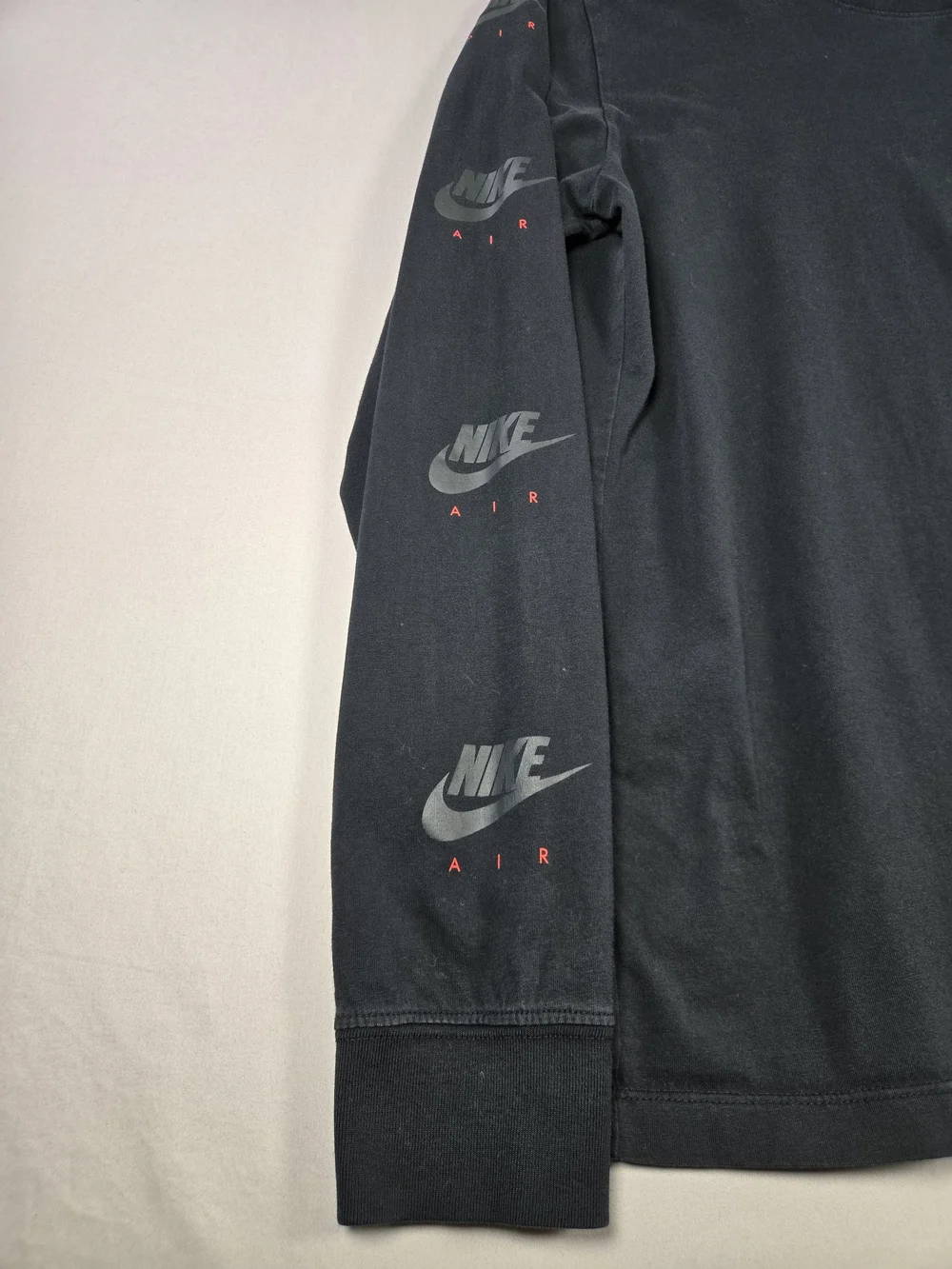 Jordan Legacy AJ6 Retro Long Sleeve Tee Black Red Medium - Picture 3 of 9